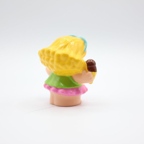 Mattel Fisher Price Little People Sarah Lynn Bathing Suit 2.5" Figure - Picture 3 of 8